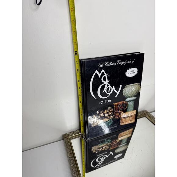 The Collectors Encyclopedia of McCoy Pottery hardback - Picture 9 of 10